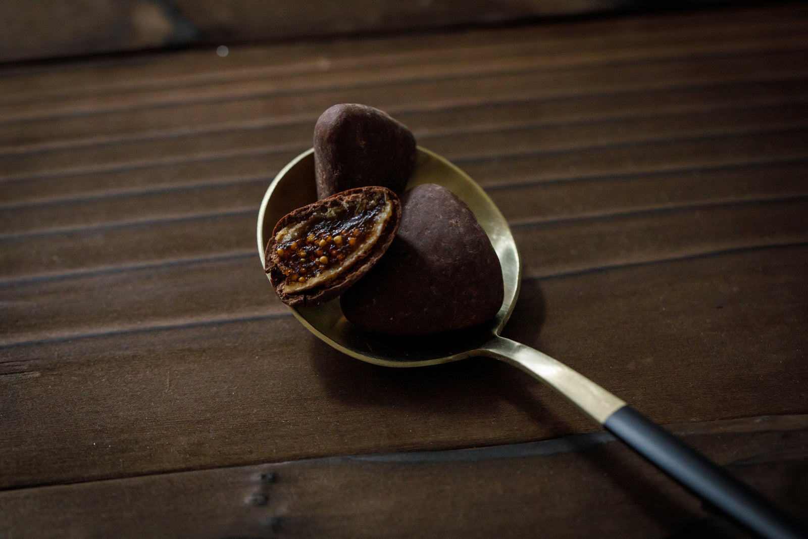 チョコレートの健康効果は、カカオポリフェノール!美容効果や脳の活性化に!