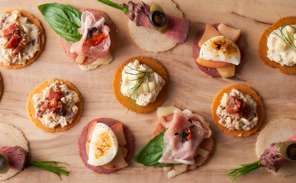 各ベジクラッカーの美味しい食べ方【レシピ集】惣菜・おやつ向けトッピングを紹介