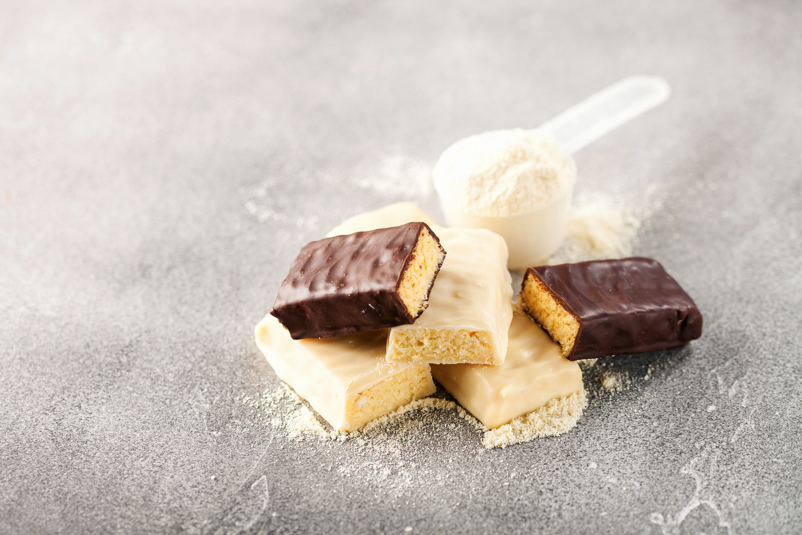 本当にプロテインバーは太る？食べ方・選び方を改善してダイエット食に使おう