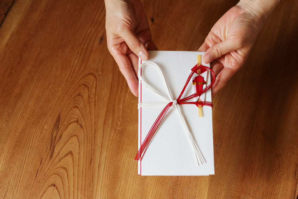 卒業祝いの予算相場・プレゼント例！渡す際のマナーや注意点についてわかりやすく解説